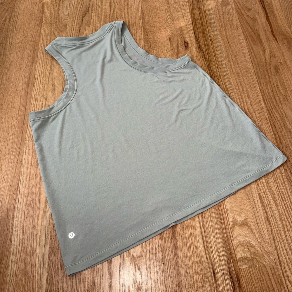 Lululemon Women’s Tank Top Size 14